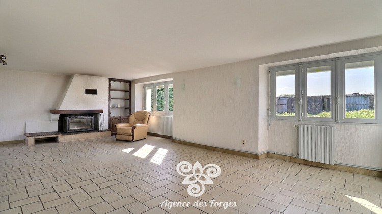 Ma-Cabane - Vente Maison SAINT-CHRISTOPHE-LA-COUPERIE, 104 m²