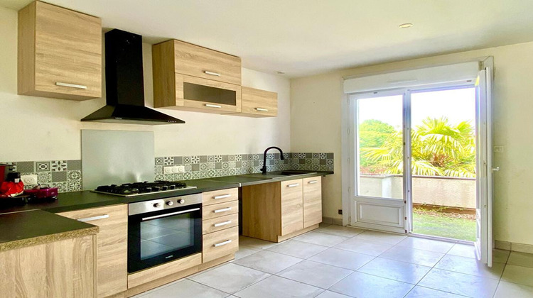 Ma-Cabane - Vente Maison SAINT CHRISTOPHE LA COUPERIE, 112 m²