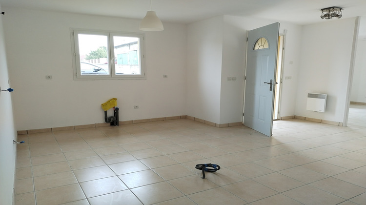 Ma-Cabane - Vente Maison Saint-Clair-de-la-Tour, 97 m²