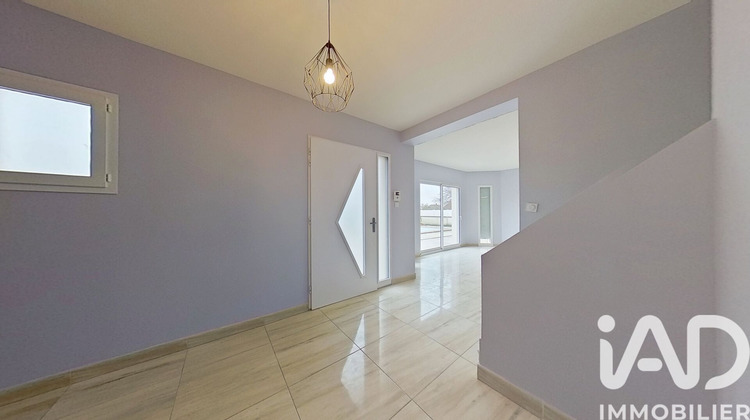 Ma-Cabane - Vente Maison Saint-Clair-de-la-Tour, 126 m²