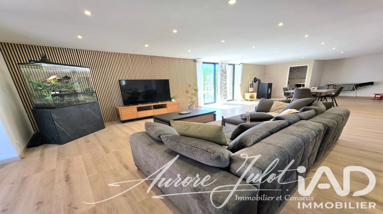 Ma-Cabane - Vente Maison Saint-Clair-de-la-Tour, 225 m²