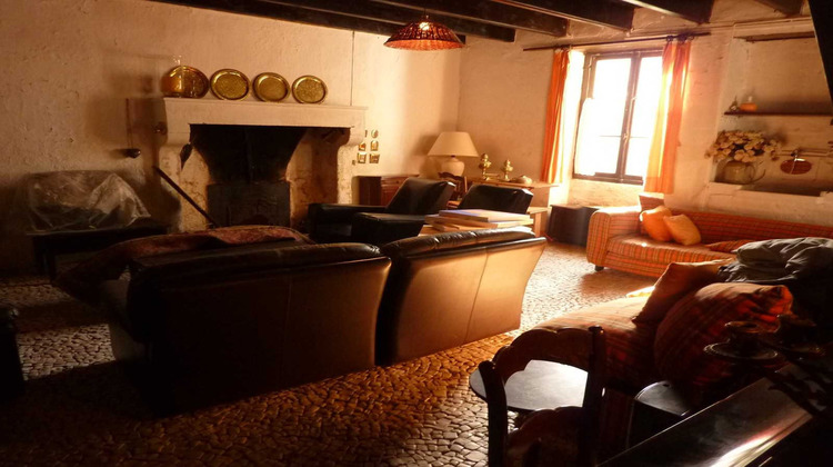 Ma-Cabane - Vente Maison Saint-Claud, 150 m²