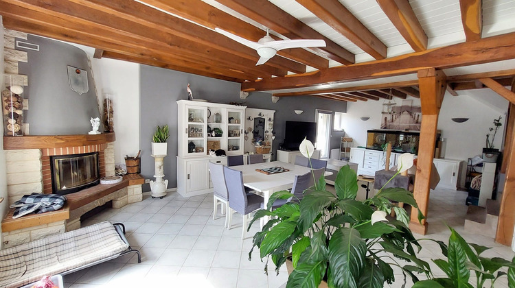 Ma-Cabane - Vente Maison Saint-Claude-de-Diray, 195 m²