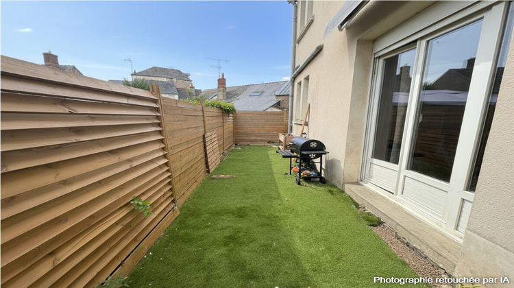 Ma-Cabane - Vente Maison SAINT-CLEMENT-DE-LA-PLACE, 105 m²