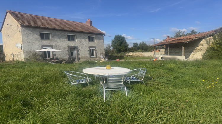 Ma-Cabane - Vente Maison Saint-Clément-de-Régnat, 97 m²