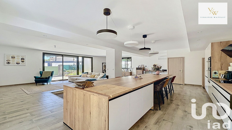 Ma-Cabane - Vente Maison Saint-Clément-de-Rivière, 222 m²