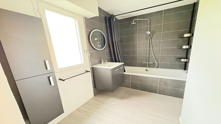 Ma-Cabane - Vente Maison SAINT-CLEMENT-DES-LEVEES, 103 m²