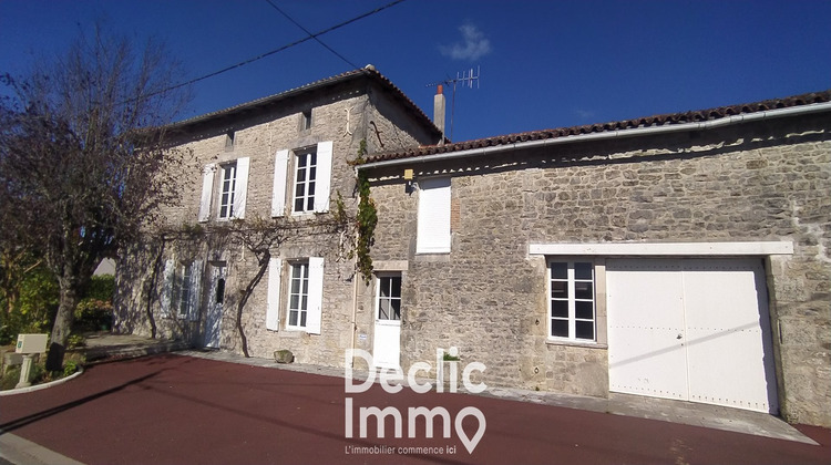 Ma-Cabane - Vente Maison SAINT COUTANT, 166 m²