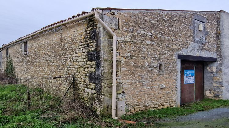 Ma-Cabane - Vente Maison SAINT COUTANT LE GRAND, 1 m²