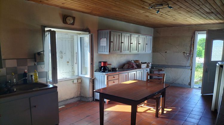 Ma-Cabane - Vente Maison SAINT-COUTANT-LE-GRAND, 143 m²