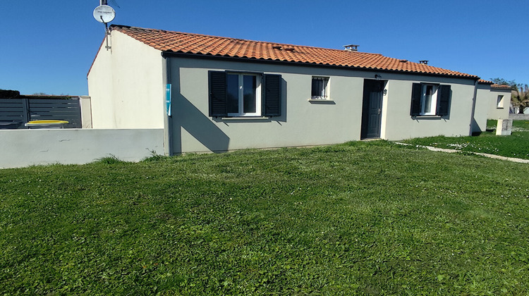 Ma-Cabane - Vente Maison SAINT-COUTANT-LE-GRAND, 105 m²