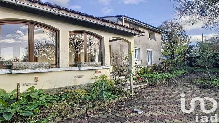 Ma-Cabane - Vente Maison Saint-Cybardeaux, 185 m²