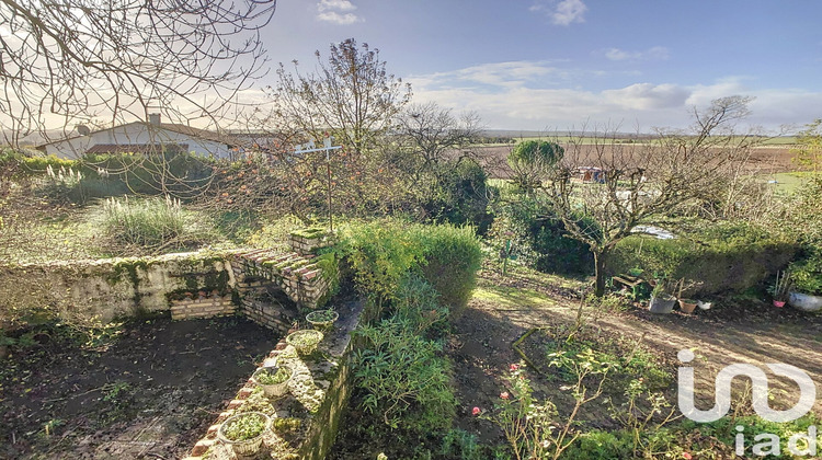 Ma-Cabane - Vente Maison Saint-Cybardeaux, 185 m²