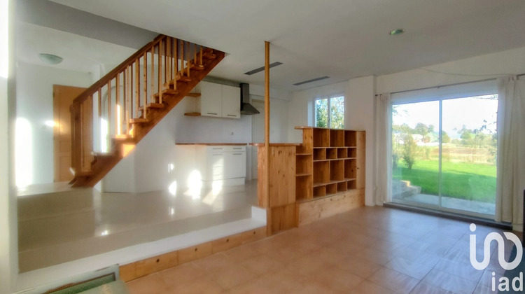 Ma-Cabane - Vente Maison Saint-Cyr-de-Bailleul,, 111 m²