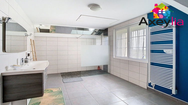 Ma-Cabane - Vente Maison Saint-Cyr-de-Favières, 239 m²