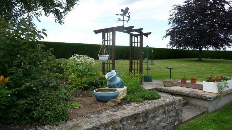 Ma-Cabane - Vente Maison SAINT-CYR-DU-BAILLEUL, 100 m²