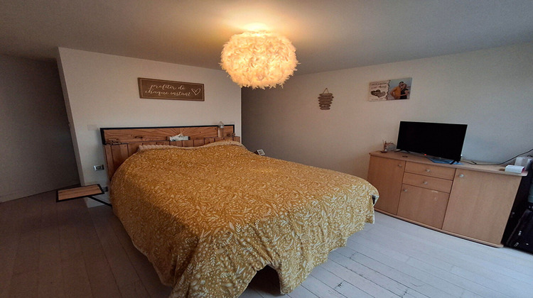 Ma-Cabane - Vente Maison SAINT-CYR-DU-DORET, 130 m²