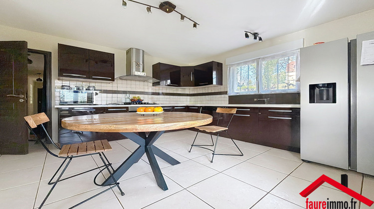 Ma-Cabane - Vente Maison Saint-Cyr-la-Roche, 197 m²