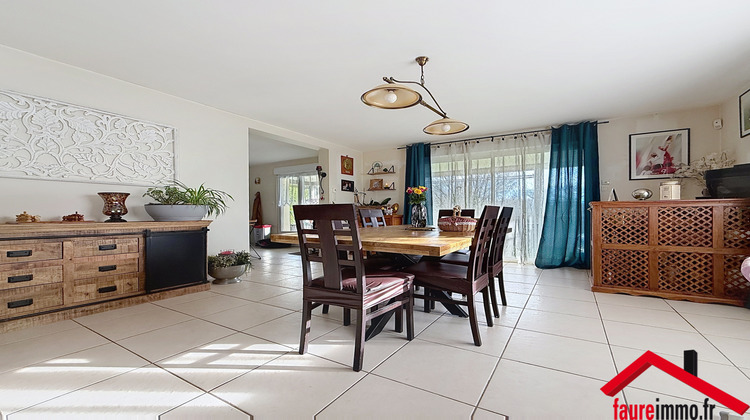 Ma-Cabane - Vente Maison Saint-Cyr-la-Roche, 197 m²