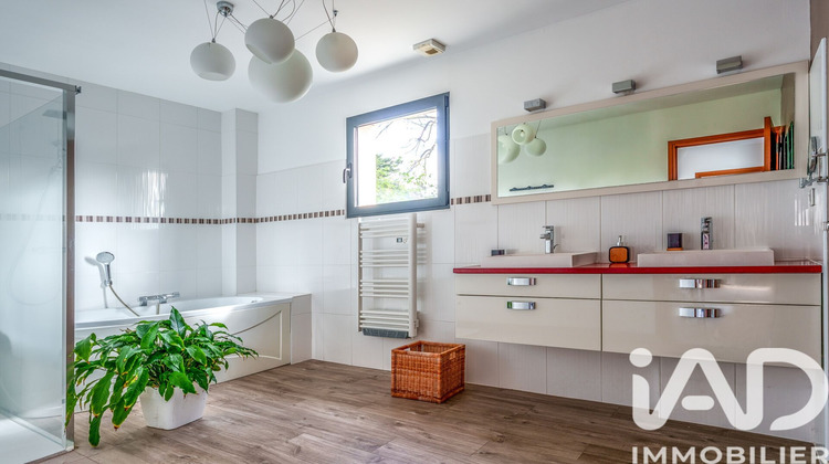 Ma-Cabane - Vente Maison Saint-Cyr-sur-Loire, 455 m²