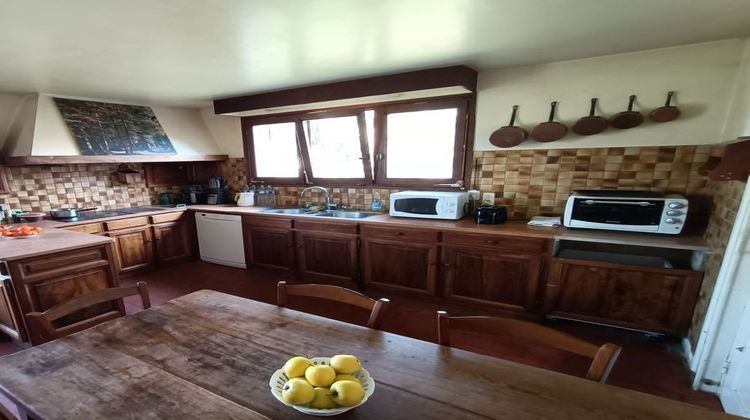 Ma-Cabane - Vente Maison SAINT CYR SUR MENTHON, 220 m²