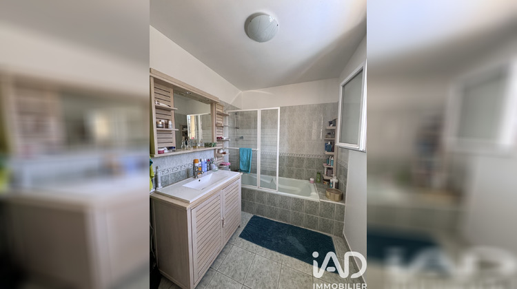 Ma-Cabane - Vente Maison Saint-Cyr-sur-Mer, 100 m²