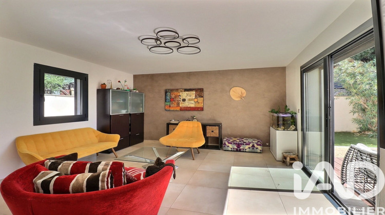 Ma-Cabane - Vente Maison Saint-Cyr-sur-Mer, 188 m²