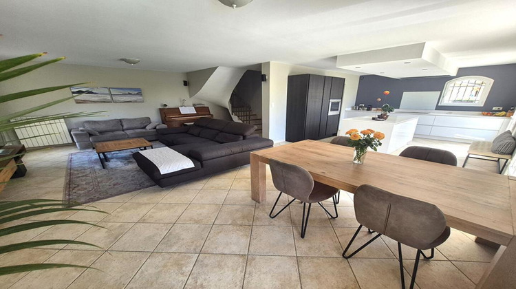 Ma-Cabane - Vente Maison SAINT CYR SUR MER, 151 m²
