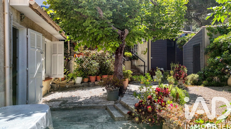 Ma-Cabane - Vente Maison Saint-Cyr-sur-Mer, 138 m²
