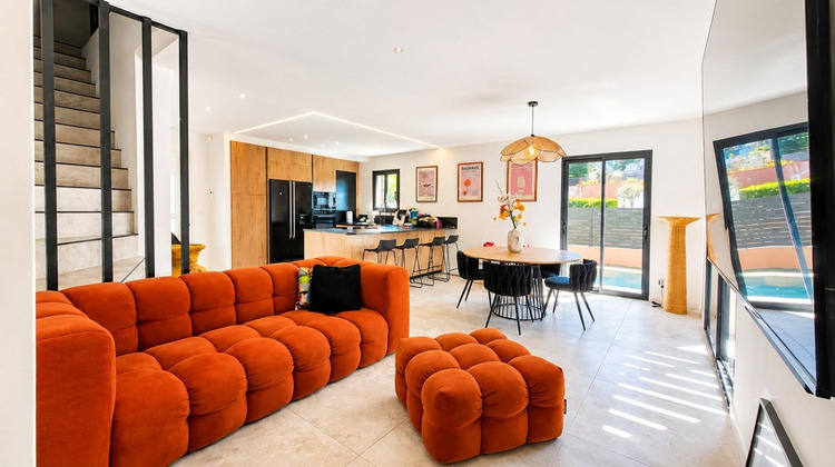 Ma-Cabane - Vente Maison Saint-Cyr-sur-Mer, 119 m²