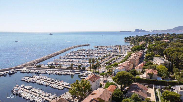 Ma-Cabane - Vente Maison Saint-Cyr-sur-Mer, 200 m²