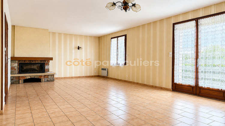Ma-Cabane - Vente Maison SAINT-DENIS-D'ANJOU, 76 m²