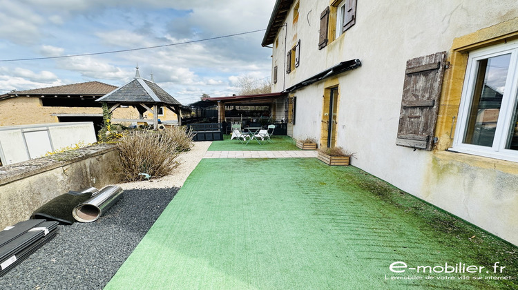 Ma-Cabane - Vente Maison Saint-Denis-de-Cabanne, 299 m²