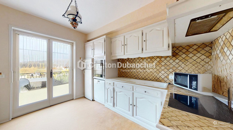 Ma-Cabane - Vente Maison SAINT-DENIS-DE-CABANNE, 213 m²