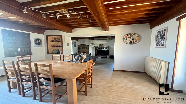 Ma-Cabane - Vente Maison SAINT-DENIS-DE-CABANNE, 300 m²
