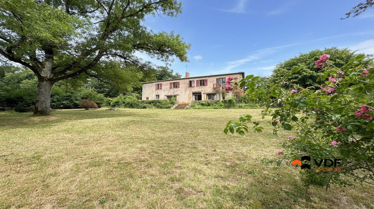Ma-Cabane - Vente Maison Saint-Denis-de-Cabanne, 470 m²