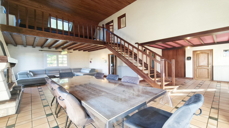 Ma-Cabane - Vente Maison Saint-Denis-de-l'Hôtel, 187 m²