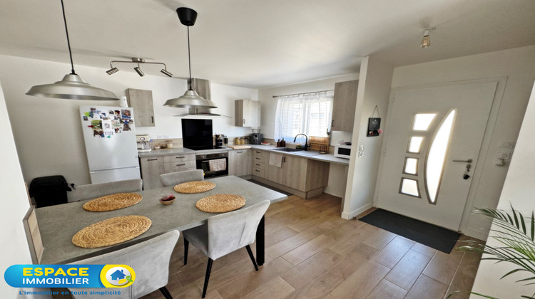 Ma-Cabane - Vente Maison Saint-Denis-de-l'Hôtel, 90 m²