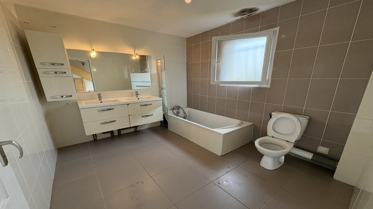 Ma-Cabane - Vente Maison Saint-Denis-de-l'Hôtel, 135 m²