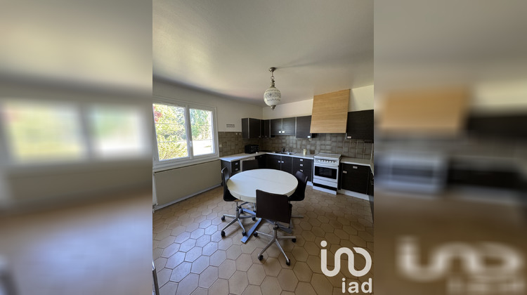 Ma-Cabane - Vente Maison Saint-Denis-de-l'Hôtel, 270 m²