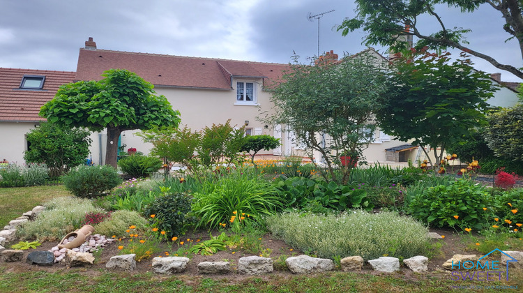 Ma-Cabane - Vente Maison Saint-Denis-de-l'Hôtel, 132 m²