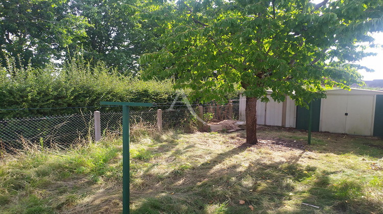 Ma-Cabane - Vente Maison SAINT-DENIS-DE-L'HOTEL, 67 m²