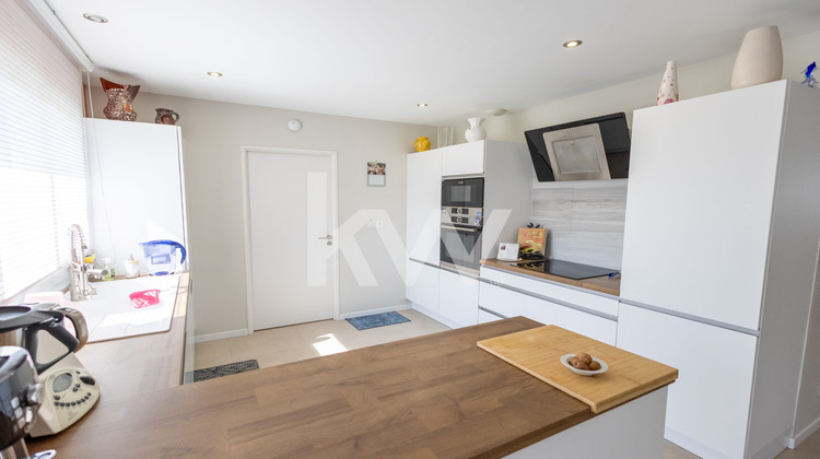 Ma-Cabane - Vente Maison Saint-Denis-de-l'Hôtel, 115 m²