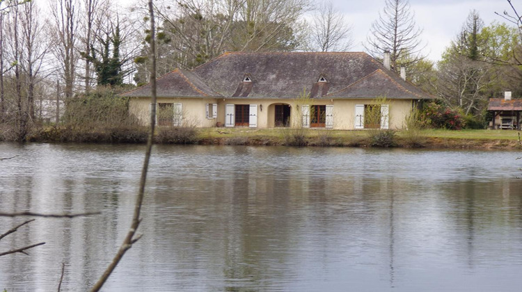 Ma-Cabane - Vente Maison SAINT DENIS DE PILE, 300 m²