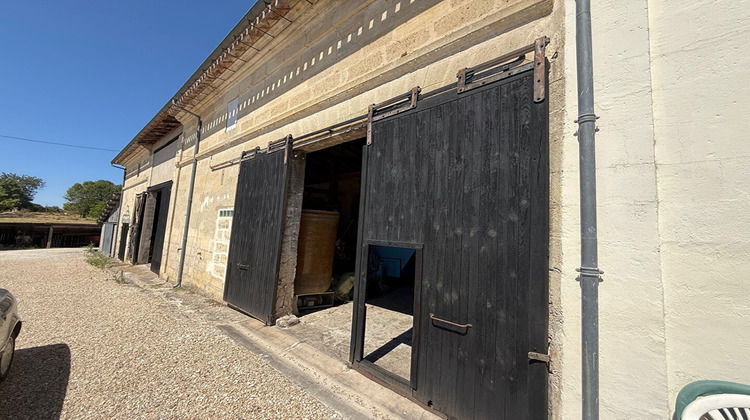 Ma-Cabane - Vente Maison SAINT-DENIS-DE-PILE, 400 m²