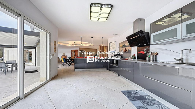 Ma-Cabane - Vente Maison SAINT DENIS DE PILE, 160 m²
