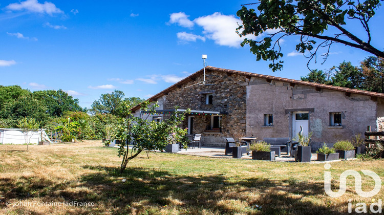 Ma-Cabane - Vente Maison Saint-Denis-la-Chevasse, 178 m²