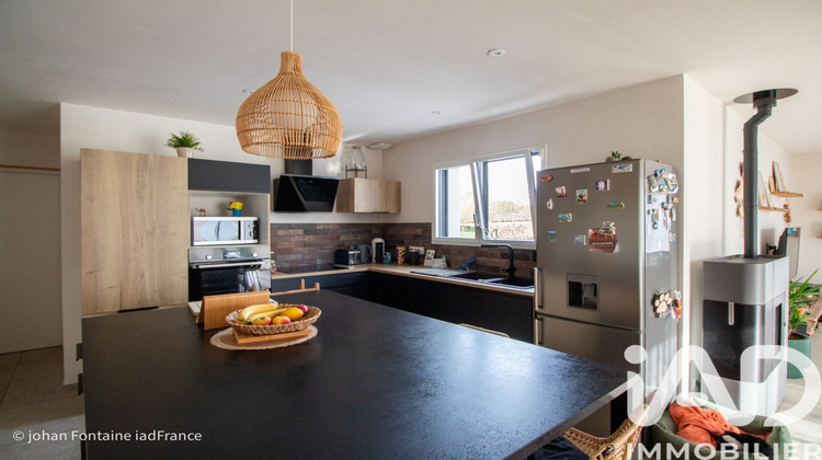 Ma-Cabane - Vente Maison Saint-Denis-la-Chevasse, 100 m²