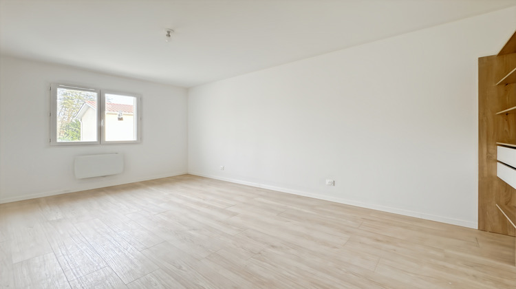 Ma-Cabane - Vente Maison Saint-Didier-de-Formans, 100 m²