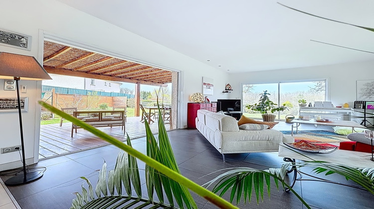 Ma-Cabane - Vente Maison SAINT DIDIER DE FORMANS, 228 m²